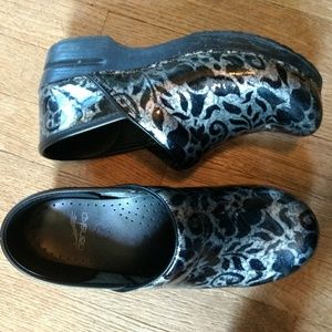DANSKO clogs
